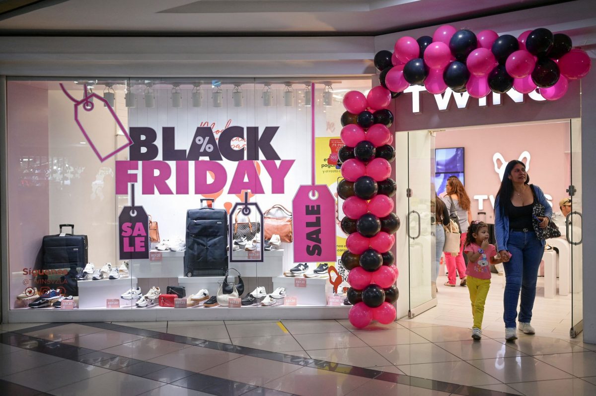 Black Friday: Προτίμησαν τις διαδικτυακές αγορές οι καταναλωτές – Πρόβλεψη για ρεκόρ στη Cyber Monday