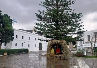 Πάρος: Έκλεψαν το… Θείο Βρέφος από φάτνη σε κεντρική πλατεία