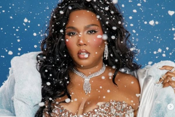 Lizzo: Υπάρχει λόγος που συνεχίζω να αγωνίζομαι. Αυτές οι κατηγορίες δεν στέκουν