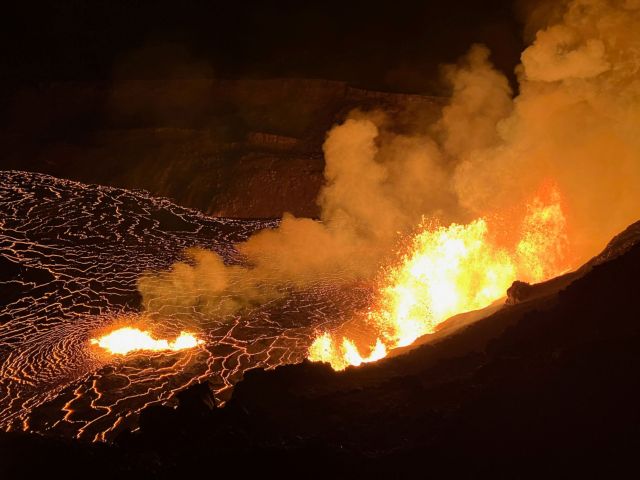 Χαβάη: Σε φάση εκρηκτικής δραστηριότητας ένα από τα πιο ενεργά ηφαίστεια στον κόσμο