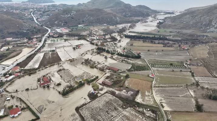 Κακοκαιρία Bora: Απαγόρευση κυκλοφορίας στη Λήμνο έως το μεσημέρι της Δευτέρας