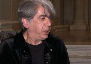 Κώστας Μπερικόπουλος για «Maestro»: «Ο Χριστόφορος τον έκανε πολύ κέφι τον Δημοσθένη, θα δείτε πάρα πολλές ανατροπές»