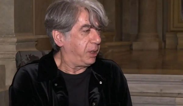 Κώστας Μπερικόπουλος για «Maestro»: «Ο Χριστόφορος τον έκανε πολύ κέφι τον Δημοσθένη, θα δείτε πάρα πολλές ανατροπές»