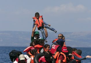 Νεκροί χωρίς όνομα: Επιστήμονες προσπαθούν να ταυτοποιήσουν μετανάστες που πέθαναν στη θάλασσα