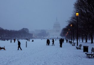 ΗΠΑ: Τουλάχιστον πέντε νεκροί από τη σφοδρή κακοκαιρία που σαρώνει τις ΗΠΑ