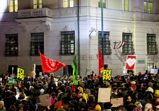 Αυστρία:  «Τρελοί αυτοκράτορες έρχονται στην εξουσία» – Διαδηλώσεις κατά της ακροδεξιάς