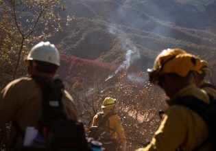 Λος Άντζελες: Ενισχυμένοι οι άνεμοι – Φόβοι για νέες εστίες φωτιάς