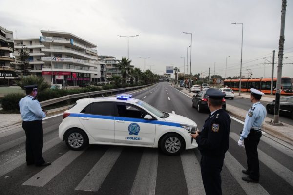 Κώδικας οδικής κυκλοφορίας: Ολα τα πρόστιμα – Πότε αφαιρείται το δίπλωμα, αναλυτικά παραδείγματα