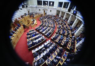 Πρόεδρος της Δημοκρατίας: Η αριθμητική της δεύτερης ψηφοφορίας – Ποιοι ανέβασαν τα «παρών»