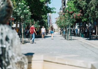 Ξεχνάμε την Ερμού που ξέραμε