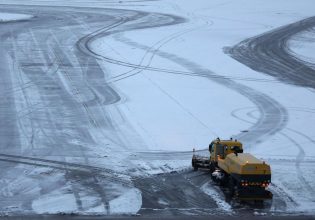 Γερμανία: Ακυρώσεις και καθυστερήσεις σε αεροδρόμια λόγω της κακοκαιρίας