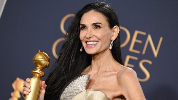 Γιατί η Demi Moore είναι το resolution μας για το 2025