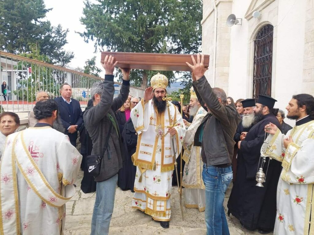 Μητροπολίτης Πάφου: «Μην τρώτε ό,τι προσφέρουν άνθρωποι που δεν είναι του Θεού»