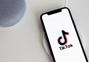 Αλβανία: Η απαγόρευση του TikTok προκαλεί διάλογο για την ελευθερία του λόγου