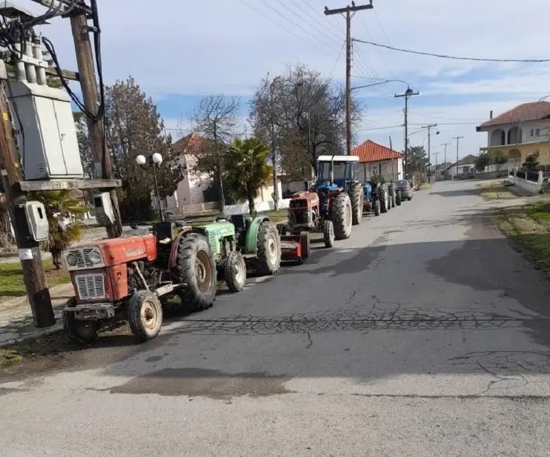 Βγήκαν στους δρόμους οι αγρότες της Κεντρικής Μακεδονίας – Πού εμφανίστηκαν τα πρώτα τρακτέρ