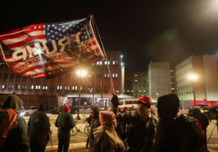 Τραμπ: Στο 47% η δημοτικότητά του – Με ποιες αποφάσεις του διαφωνούν οι πολίτες