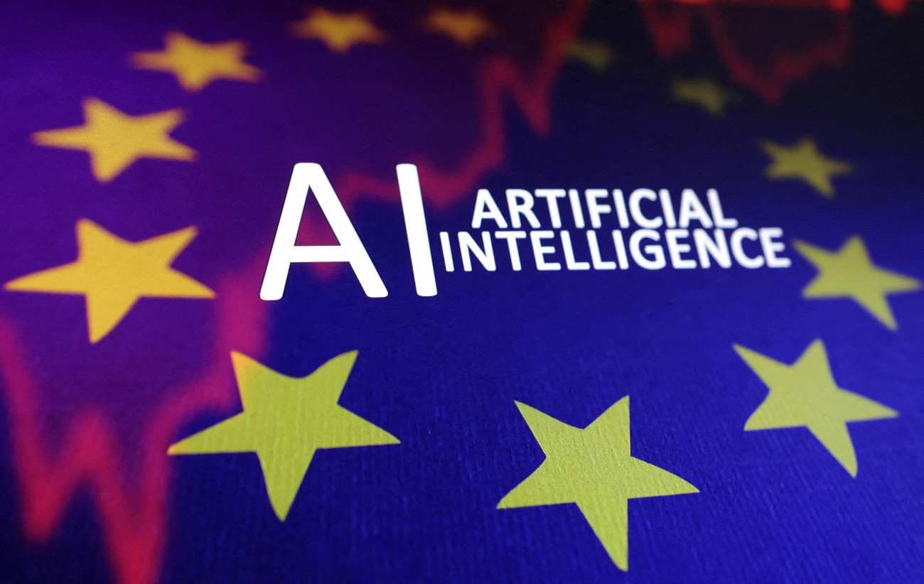 AI Act: Παρά τις απειλές Τραμπ η Ευρώπη προχωρά με τη νομοθεσία για την τεχνητή νοημοσύνη