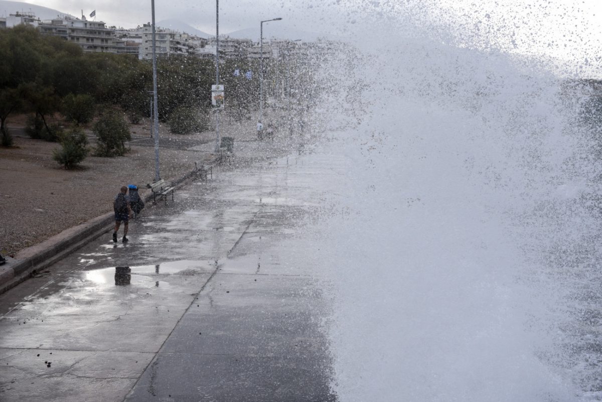 Έκτακτο δελτίο για την κακοκαιρία: Έρχονται ισχυρές καταιγίδες – Πότε θα χτυπήσουν την Αττική