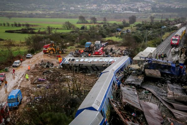 Τέμπη: Ερωτήματα Κοκοτσάκη για τα τρία νέα βίντεο που κατέθεσε ο Καπερνάρος