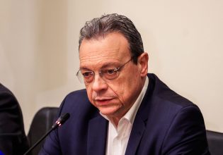 Φάμελλος: Διαψεύδει τον εαυτό του ο κ. Μητσοτάκης