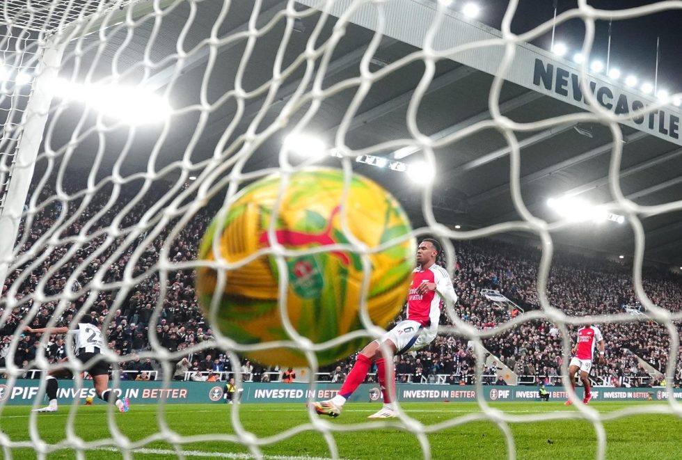 Νιούκαστλ – Άρσεναλ 2-0: Στον τελικό του Carabao Cup οι Καρακάξες (vids)