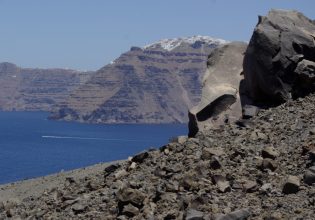 Σαντορίνη: Αυξημένη εδαφική παραμόρφωση – Νέα εκτίμηση της επιτροπής για την προέλευση των σεισμών