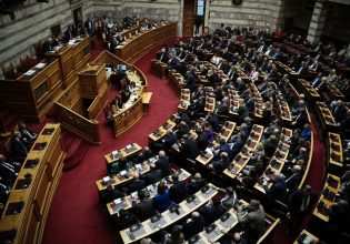 Το «πάρτι» στα δεξιά της ΝΔ – Ποιος «χτυπάει» ποιον και πόσο ανησυχεί το Μαξίμου