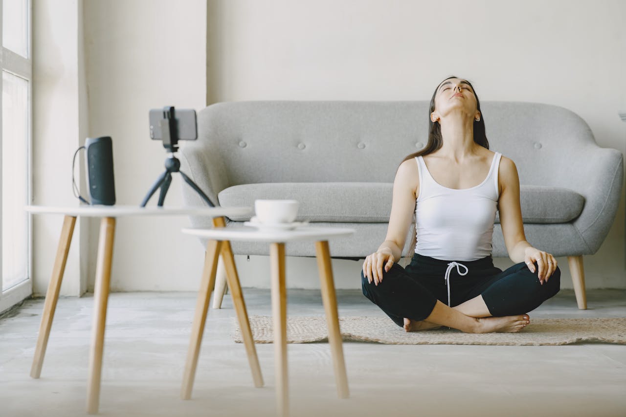 Yoga: Όλα όσα πρέπει να ξέρουμε για να μην τραυματιστούμε