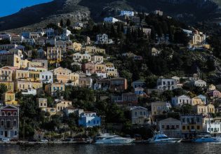 Σύμη: «Η 13χρονη είχε την ιδέα» λέει ο δικηγόρος του 15χρονου – Σοκαρισμένη η τοπική κοινωνία