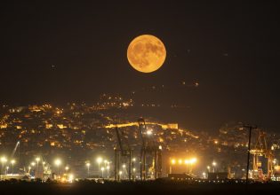 Σελήνη: Έρχεται το «Ματωμένο Φεγγάρι του Σκουληκιού» – Γιατί λέγεται έτσι και πότε θα είναι ορατό